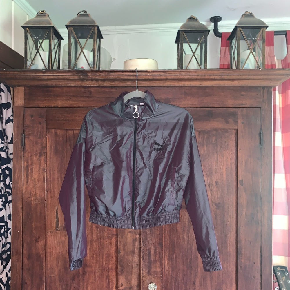 PUMA cropped windbreaker in great condition